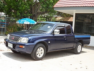 MITSUBISHI STRADA 2.5 MT ปี 2002 รถสวยพร้อมใช้ จัดไฟแนนซ์ได้ T.086-527-9533