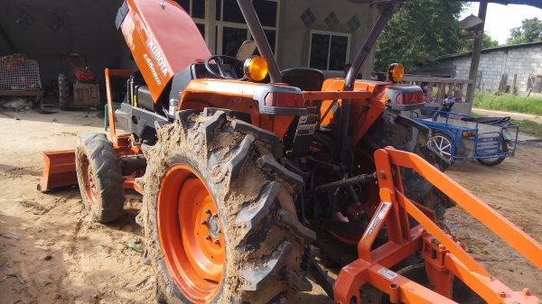 ขายรถไถคูโบต้า4508 di ใบมีดดันหน้าผาลบุก4*22ตาช้าง