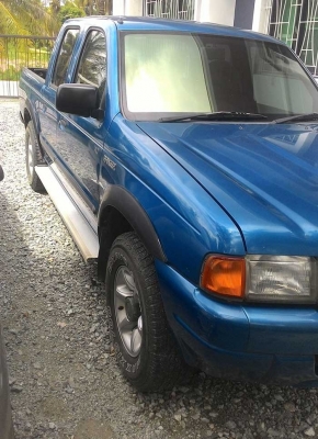 ขายรถกระบะ Ford Ranger 2.5 xlt 4 ประตู ปี