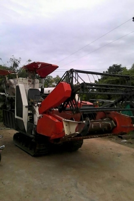 ขายรถเกี่ยวข้าว KUBOTA DC60 พร้อมเทรลเลอร์ ปี53เล่มทะเบียนพร้อมโอน สนใจโทร 090-8588220คุณนะ 093-3258446คุณบิว ID:narong498 หรือเข้าดูสินค้าอื่นๆได้ที่ www.truck.in.th/498 หรือเพจFacebook ณรงค์ ซื้อขายรถมือสอง (เว็บไซต์ส่วนตัว) หรือFacebook ตลาดรถมือสอง คุ