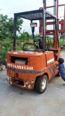 ขายโฟคลิฟ 1.5ตัน เครื่องเบนซิน เสาสูง3เมตร สภาพพร้อมใช้งาน สนใจโทร 090-8588220คุณนะ 093-3258446คุณบิว ID:narong498 หรือเข้าดูสินค้าอื่นๆได้ที่ www.truck.in.th/498 หรือเพจFacebook ณรงค์ ซื้อขายรถมือสอง (เว็บไซต์ส่วนตัว) หรือFacebook ตลาดรถมือสอง คุณนะ