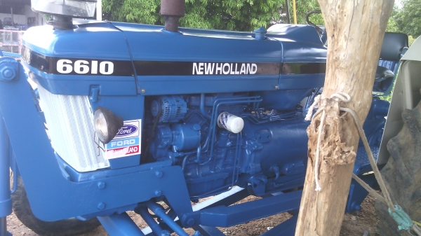 ขายรถไถFORDรุ่น5610 พร้อมเล่มทะเบียน   0810076640