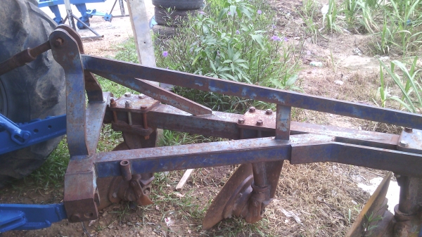 ขายรถไถFORDรุ่น5610 พร้อมเล่มทะเบียน   0810076640