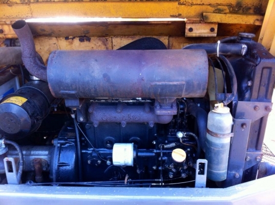 ขายรถขุดYANMAR YB-301 ขนาดpc30 (มีหัวกระแทกพร้อม) รถเก่านอกแท้ 100\% มีเอกสาร ติดต่อ 085-5632278 ( ราคาต่อรองได้ )