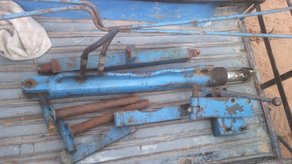 ขายชุดใบมีดดันหน้าฟอร์ดครบชุดถูกๆ19500บาท ขายชุดใบมีดดันหน้าฟอร์ดครบชุดถูกๆ19500บาท