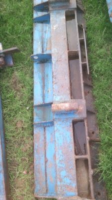 ขายชุดใบมีดดันหน้าฟอร์ดครบชุดถูกๆ19500บาท ขายชุดใบมีดดันหน้าฟอร์ดครบชุดถูกๆ19500บาท