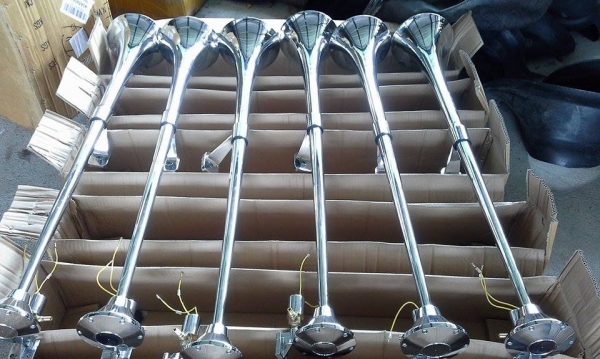 แตรลม ยาว 1 เมตร (ลดราคารับหน้าฝน) แตรลม ยาว 1 เมตร (ลดราคารับหน้าฝน)