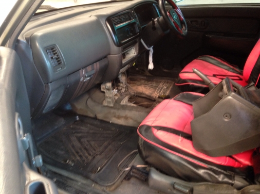 ขาย มาสด้า ปี 33 เล่มชุดโอนครบ