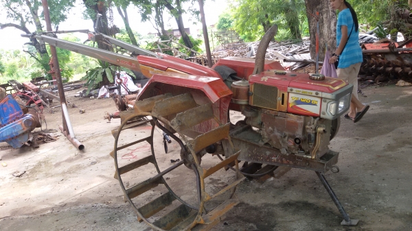 ขายเครื่องยันมาร์ไดเล็กดีไอ120พร้อมโครงสยามพรัสคราสขู้ลอใหญ่มีกระโปงครอบล้อ ราคา53000บาท ยังไม่ได้ล้างจะชื้อแต่เครื่องก็ได้นะครับ ราคา26500บาท จะชื้อแต่โครงก็ได้นะครับราคา26500บาทสนใจโทร0813655997อำพร พาเจริญ รถอยู่ วังบัว อคลองขลุง จ กำแพงเพชร ราคานี้ยัง