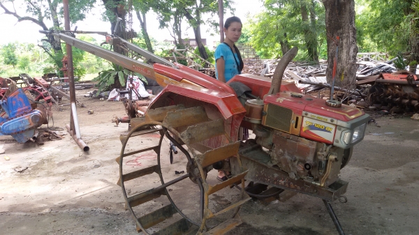 ขายเครื่องยันมาร์ไดเล็กดีไอ120พร้อมโครงสยามพรัสคราสขู้ลอใหญ่มีกระโปงครอบล้อ ราคา53000บาท ยังไม่ได้ล้างจะชื้อแต่เครื่องก็ได้นะครับ ราคา26500บาท จะชื้อแต่โครงก็ได้นะครับราคา26500บาทสนใจโทร0813655997อำพร พาเจริญ รถอยู่ วังบัว อคลองขลุง จ กำแพงเพชร ราคานี้ยัง