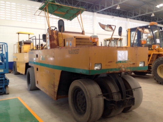 รถบด 7 ล้อยาง Dynapace CP20W สต็อกเรา สนใจโทร. 080-6565422 (หนิง)