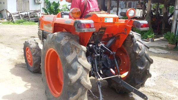 ขายครับรถไถคูโบต้าL3408แรงสองเพลา  ราคา185000บาท   อยู่ วังบัว อ คลองขลุง จ กำแพงเพชรสนใจโทร 0813655997 อำพรพาเจริญราคาคุยกันได้อีกนะครับ