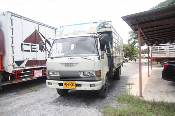 6ล้อ FC7W 120 แรง ยาว 5.50 ห้างแท้ปี 45 ขายตามสภาพ คัสซีดี สภาพพร้อมใช้งาน