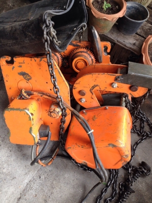 รอกไฟฟ้า Hitachi 2.8ton