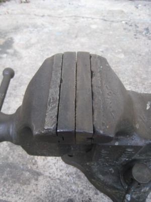 ปากกาจับงานเก่า Rock island