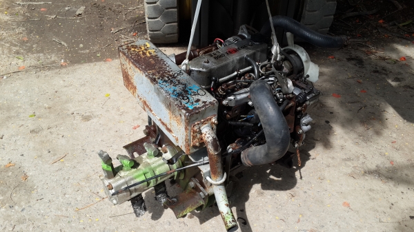 3 สูบพร้อมปั้มไฮดรอลิค