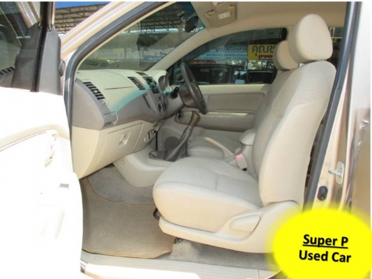 TOYOTA HILUX VIGO 4DR 3.0 D4D MT ปี 05 TOYOTA HILUX VIGO 4DR 3.0 D4D MT ปี 05