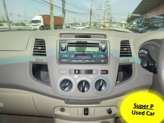 TOYOTA HILUX VIGO 4DR 3.0 D4D MT ปี 05 TOYOTA HILUX VIGO 4DR 3.0 D4D MT ปี 05