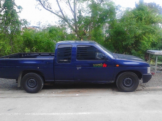 NISSAN  BIGM ฝาเเดง  ปี 1995 เครื่องดี ช่วงล่างดี