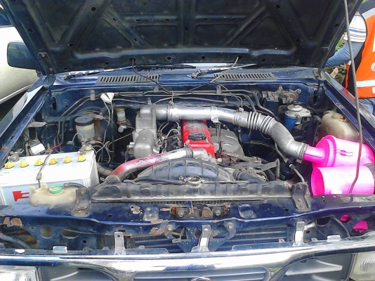 NISSAN  BIGM ฝาเเดง  ปี 1995 เครื่องดี ช่วงล่างดี