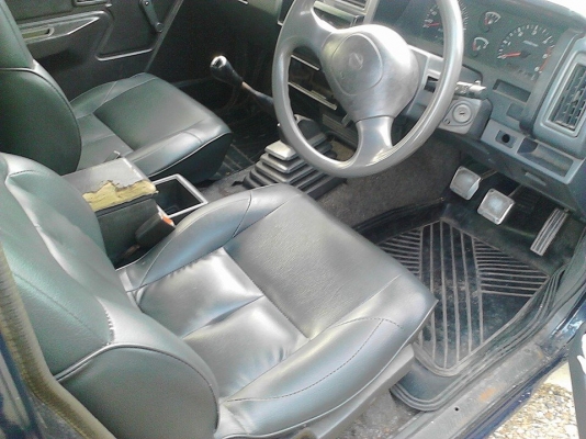 NISSAN  BIGM ฝาเเดง  ปี 1995 เครื่องดี ช่วงล่างดี