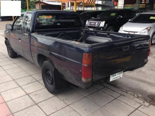 NISSAN  BIGM ฝาเเดง  ปี 1995 เครื่องดี ช่วงล่างดี