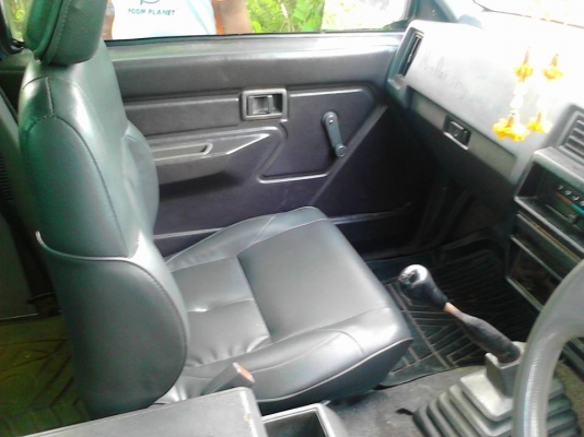 NISSAN  BIGM ฝาเเดง  ปี 1995 เครื่องดี ช่วงล่างดี