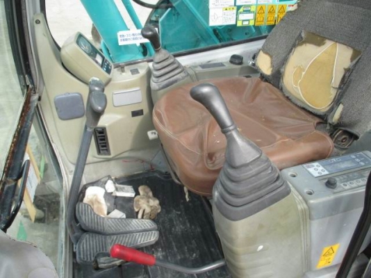 รถขุด KOBELCO SK135SR-1 รถขุด KOBELCO SK135SR-1