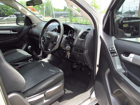 ISUZU D-MAX ALLNEW HI-LANDER CAB  2.5 MT 2012