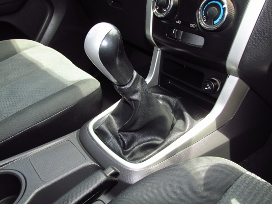 ISUZU D-MAX ALLNEW HI-LANDER CAB  2.5 MT 2012