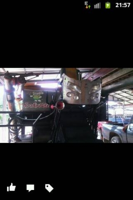 ขายรถเกี่ยวจ้าวช้างมีชัยตัวเดิน 8 ht เครื่อง อิซูสุ 6hl 205 เทอร์โบ  เป็นรถขนาดเล็กน้ำหนักเบาคล่องตัวดีสภาพพร้อมใช้