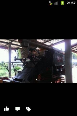 ขายรถเกี่ยวจ้าวช้างมีชัยตัวเดิน 8 ht เครื่อง อิซูสุ 6hl 205 เทอร์โบ  เป็นรถขนาดเล็กน้ำหนักเบาคล่องตัวดีสภาพพร้อมใช้