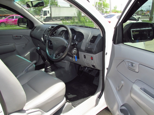 TOYOTA HILUX VIGO SINGLE 2.5  MTปี2010