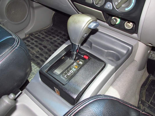 ISUZU D-MAX CAB 2.5 AT ปี 2003