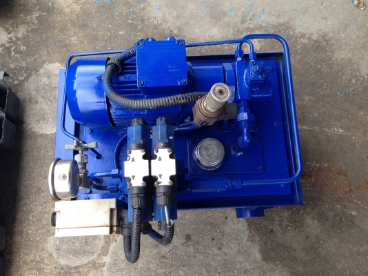 ขายปั้มน้ำมันไฮโดรลิคขนาด 2HP. 380V พร้อมวาล์วคอนโทรล 24VDC 2 ชุด อุปกรณ์ครบ พร้อมใช้งาน ขายปั้มน้ำมันไฮโดรลิคขนาด 2HP. 380V พร้อมวาล์วคอนโทรล 24VDC 2 ชุด อุปกรณ์ครบ พร้อมใช้งาน