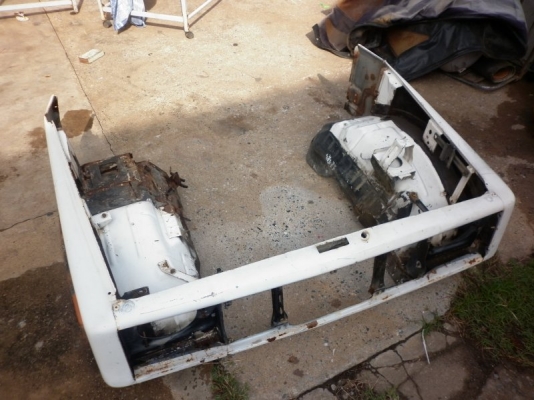 ต้องการขาย โครงหน้า suzuki caribian พร้อมแก้มซ้าย-ขวา