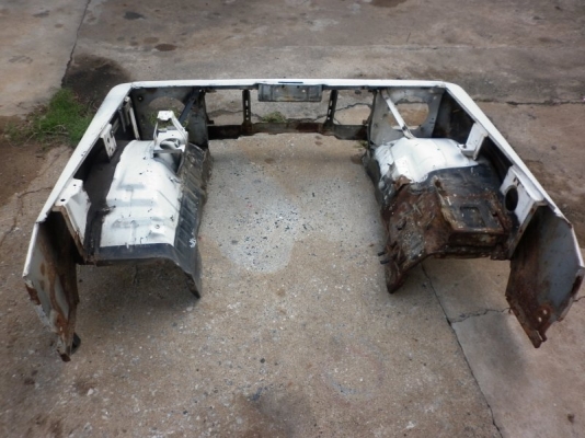 ต้องการขาย โครงหน้า suzuki caribian พร้อมแก้มซ้าย-ขวา