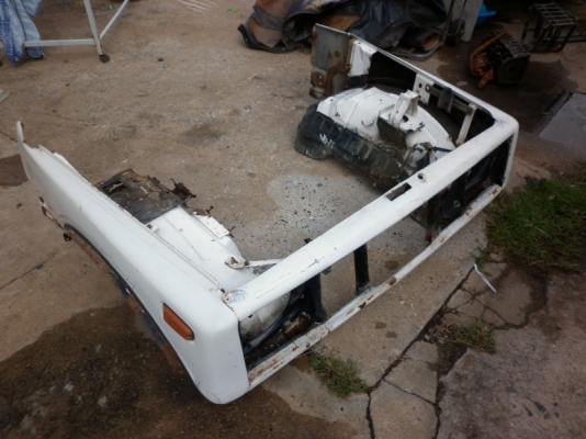 ต้องการขาย โครงหน้า suzuki caribian พร้อมแก้มซ้าย-ขวา