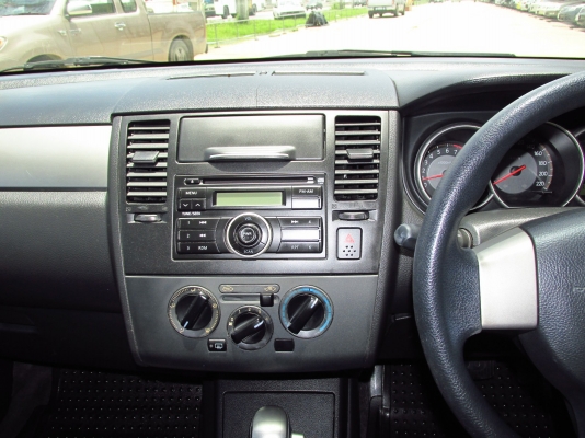 NISSAN TIIDA 1.6 5DR  AT ปี 2007