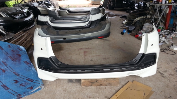 กันชนหลัง HONDA Mobilio ของแท้มือสอง