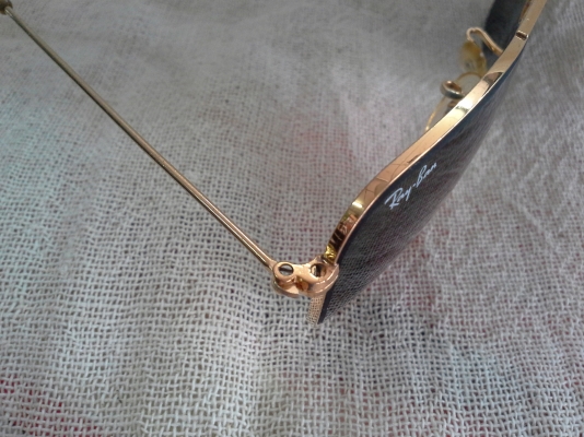 แว่นตาซุปตาร์ RAY-BAN USA