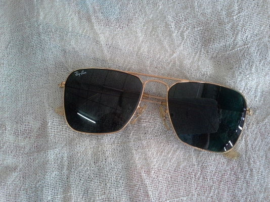 แว่นตาซุปตาร์ RAY-BAN USA