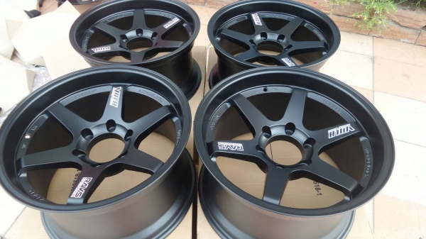 ขายล้อ TE37 ก้านตรงขอบ18 หน้า9.5 หลัง10.5 6H139.7 สีดำด้าน