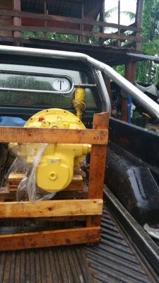 ขายด่วน ปั้มทายเครื่อง KOMATSU PC200-6 ของใหม่ยังไม่ได้ใช้งาน