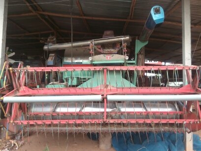 ขายรถเกี่ยวข้าวไทยเจริญ ตัวเดิน 10 HT เครื่อง ISUZU 220 ราคา 440000 ต่อรองได้