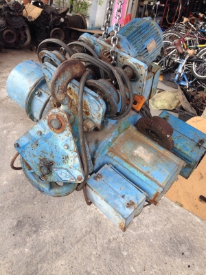 รอกไฟฟ้า MEIDENSHA 2.8ton