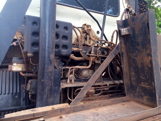 ขายด่วน. รถสิบล้อหัวลาก. Hino. Mega 320. ปี 48. พร้อมใช้งาน. เอกสารพร้อม