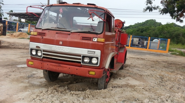 ขายรถดับเพลิงใช้งานได้วิ่งได้สภาพสวย 220,000 บาทแต่ระบบดีบเพลิงต้องปรับปรุง