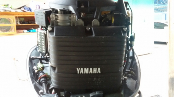 เครื่องเรือ YAMAHA 140HP สภาพใหม่เลยครับ นำเข้าสดๆ ซิงๆ ยังไม่โดน..ใช้งานในไทย