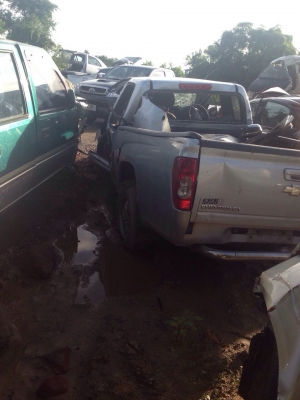 ซากเชฟ เครื่อง2500 ปี05 โอนลอยๆหรือเเยกขายทุกอย่างสนใจสอบถามได้มีหลายรุ่นทั้งเก๋งเเละกระบะรับซื้อรถอุบัตเหตุทุกสภาพ